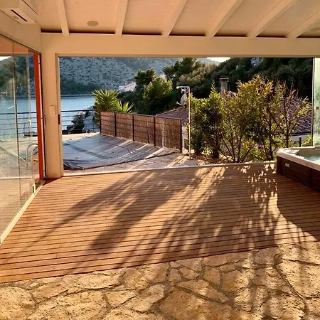 Kamelicina Vinišće