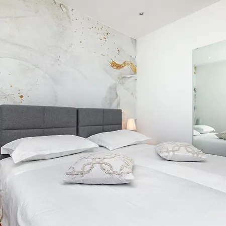 Kamelicina Villa Vinišće