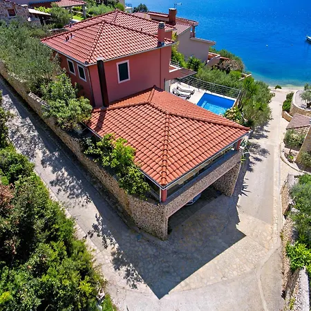 Kamelicina Villa Vinišće
