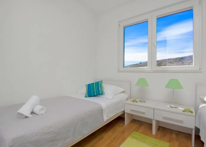 Kamelicina فيلة Vinišće