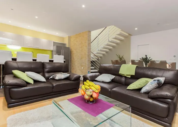 Kamelicina * Vinišće